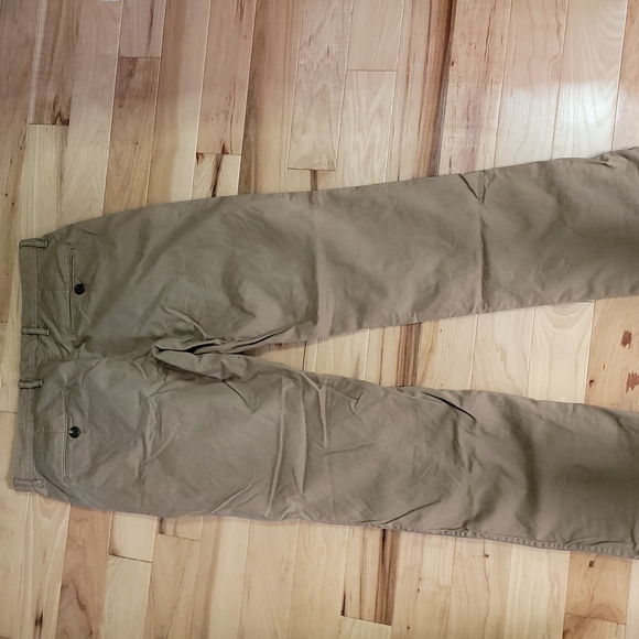 Gap straight khakis 32w - Picture 7 of 7